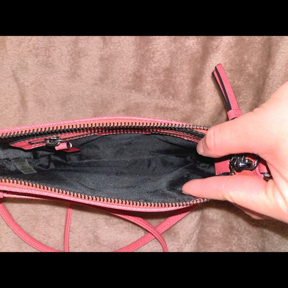 Calvin Klein CrossBody Bag - Picture 4 of 4